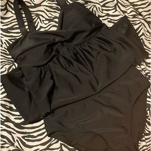 NWT Ladies Size Small 2 piece black bathing suit
